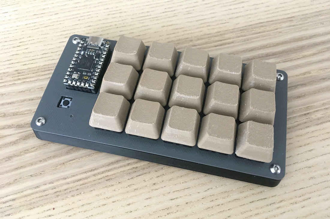picture of a 3D printed macro keyboard